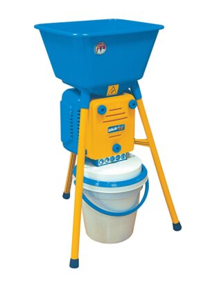 Młynek do zboża GOLIA, 750 W, wydajność 130-260 kg/h, Novital